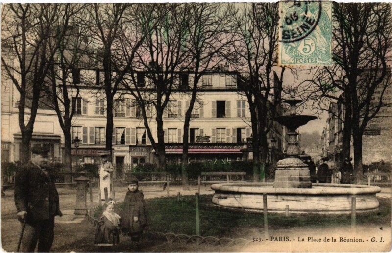 Carte postale ancienne La Place de la Réunion à Paris 20e