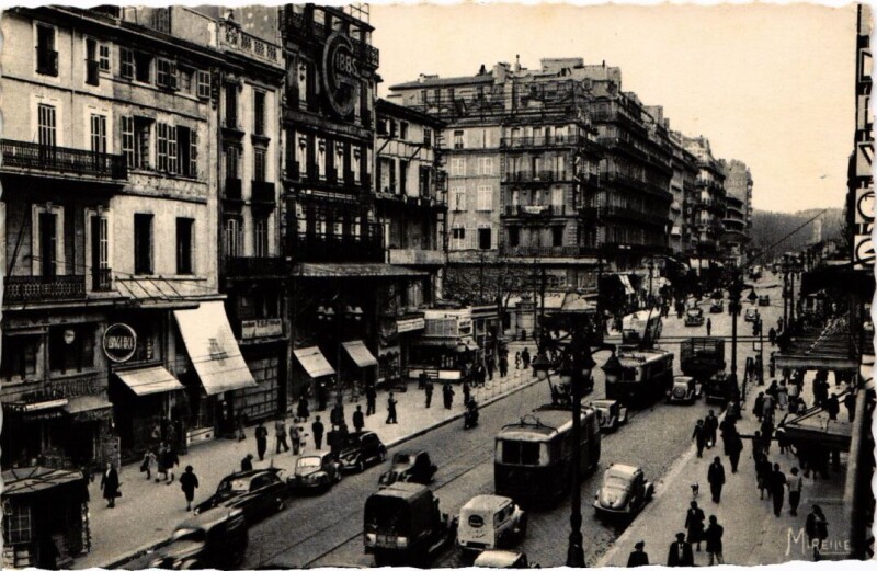Carte postale ancienne Marseille La Cannebiere à Marseille