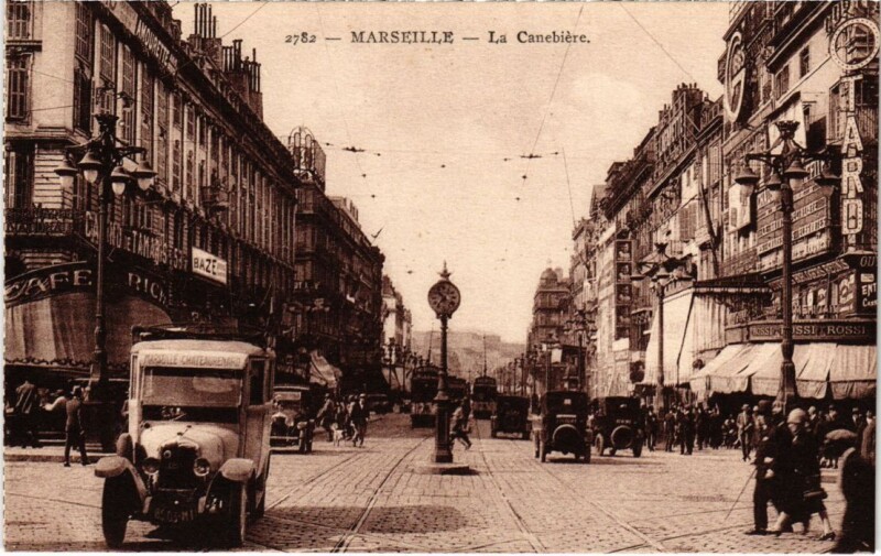 Carte postale ancienne Marseille La Cannebiere à Marseille