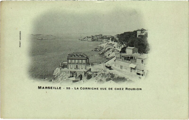 Carte postale ancienne Marseille La Corniche Vue de Chez Roubion à Marseille