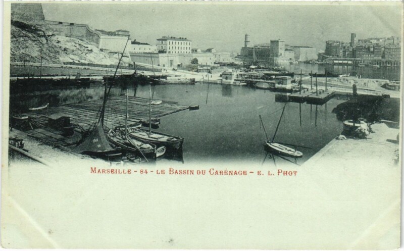 Carte postale ancienne Marseille Le Bassin du Carenage à Marseille
