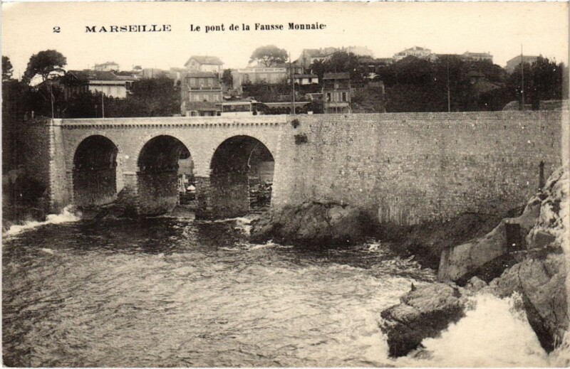 Carte postale ancienne Marseille Le Pont de la Fausse Monnaie à Marseille