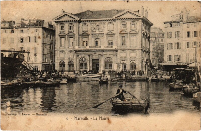 Carte postale ancienne Marseille La Mairie à Marseille