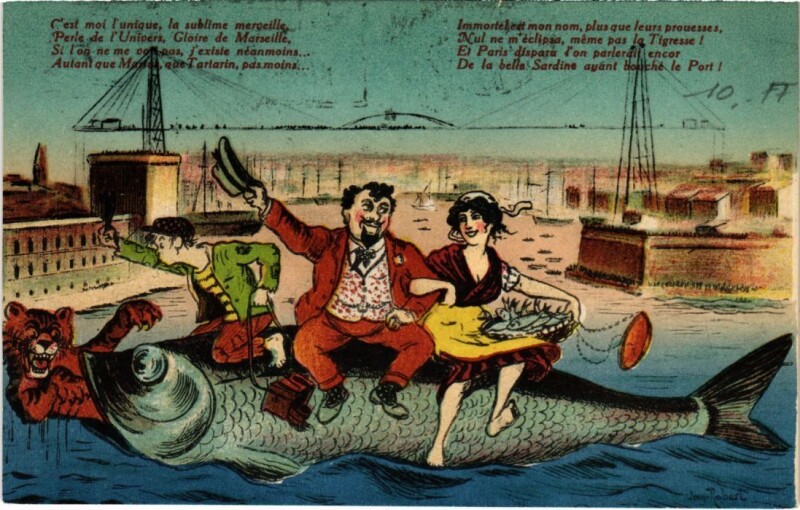 Carte postale ancienne Marseille People and a Tiger with a Huge Fish à Marseille