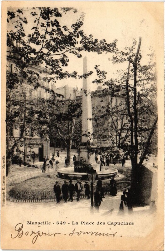 Carte postale ancienne Marseille La Place des Capucines à Marseille