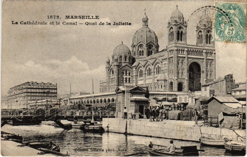 Carte postale ancienne Marseille La Cathedrale et le Canal - Quai de la Joliette à Marseille