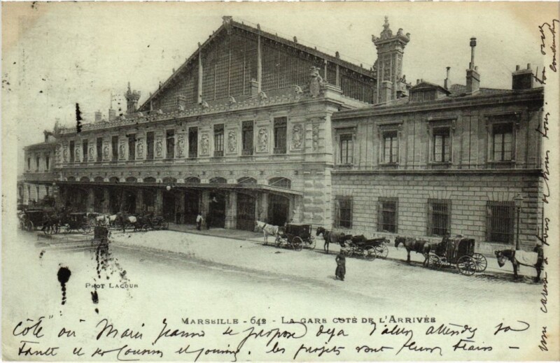 Carte postale ancienne Marseille La Gare - Cote de l'Arrivee à Marseille