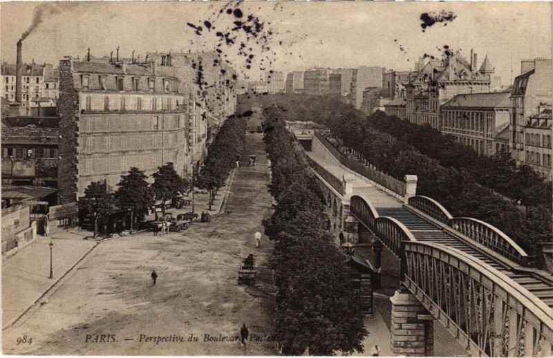 Carte postale ancienne Perspective du Boulevard Pasteur à Paris 15e