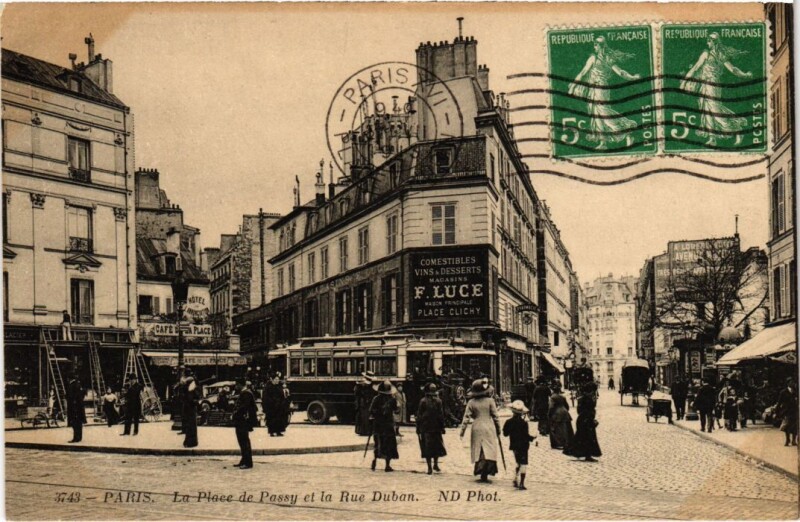 Carte postale ancienne La Place de Passy et la Rue Duban à Paris 16e