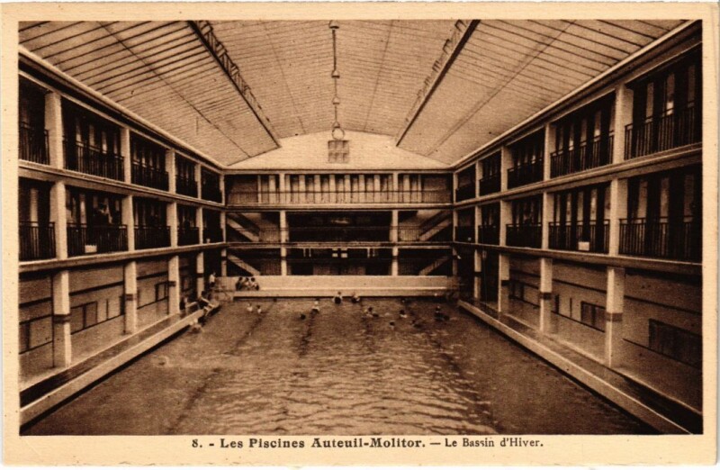 Carte postale ancienne Les Piscines Auteuil Molitor - Le Bassin d'Hiver à Paris 16e