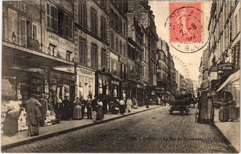 Carte postale ancienne La Rue du Commerce à Paris 15e