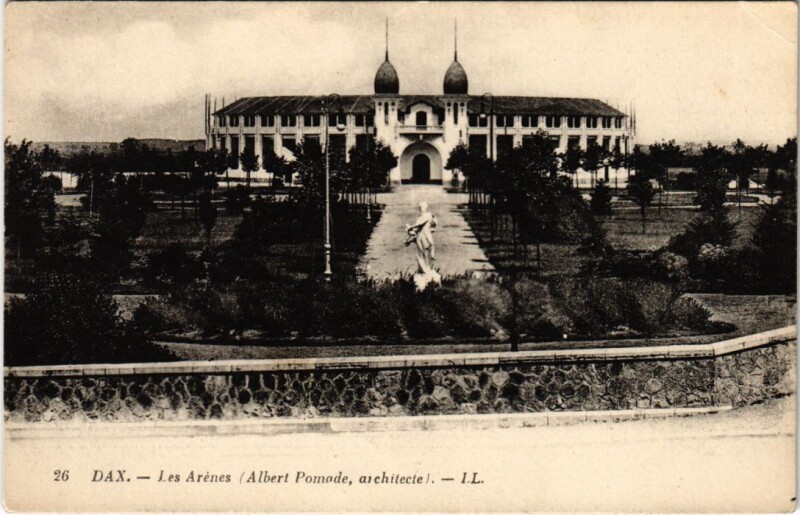 Carte postale ancienne Dax Les Arenes