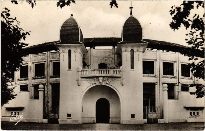Carte postale ancienne Dax Les Arenes