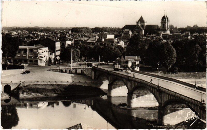 Carte postale ancienne Dax Le Pont