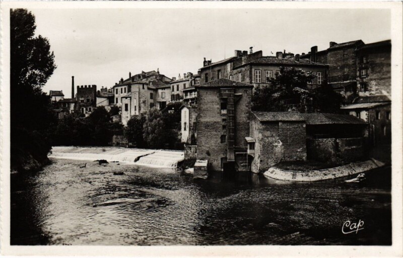 Carte postale ancienne Mont de Marsan Confluent de la DOuze et du Midou à Mont-de-Marsan