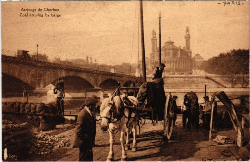 Carte postale ancienne Paris Petits Metiers Arrivage de Charbon