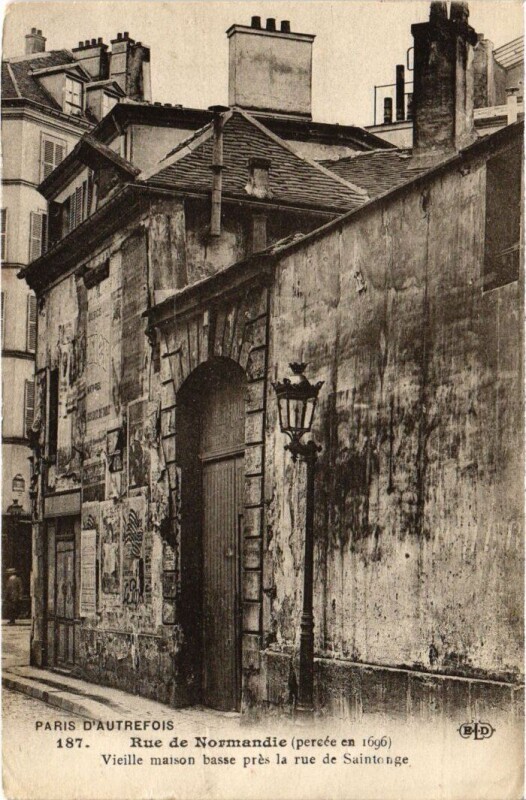 Carte postale ancienne Paris 3e rue de Normandie à Paris 3e