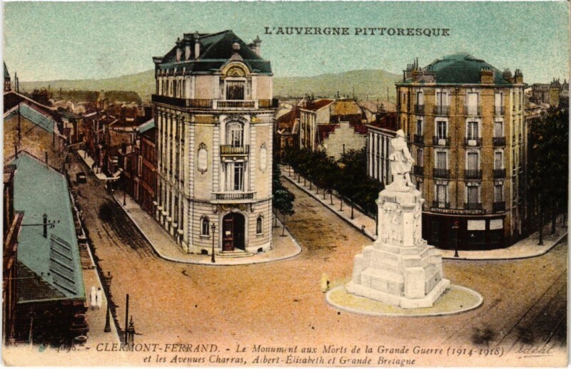 Carte postale ancienne Clermont Ferrand Le Monument aux Morts France à Clermont-Ferrand