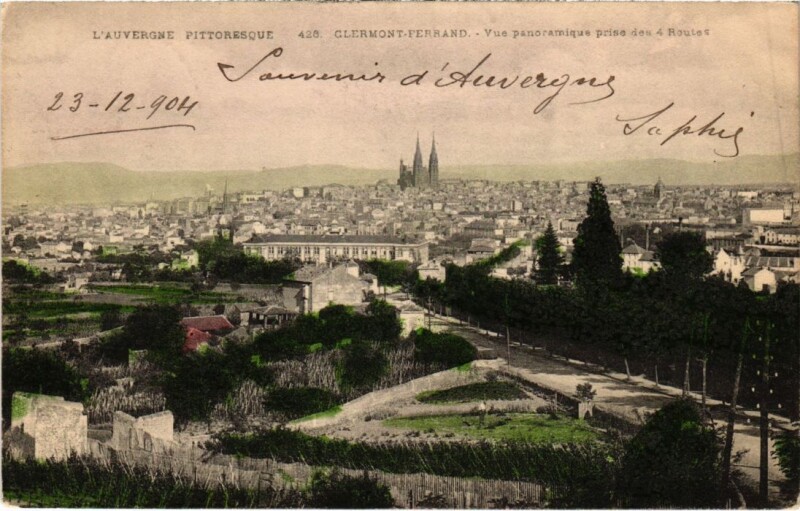 Carte postale ancienne Clermont Ferrand Vue panoramique prise des 4 Routes France à Clermont-Ferrand