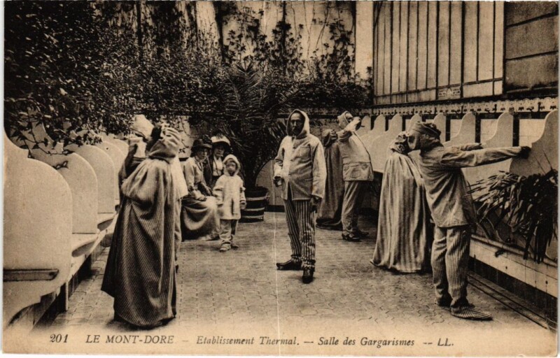 Carte postale ancienne Le Mont Dore Etablissement Thermal France à Mont-Dore