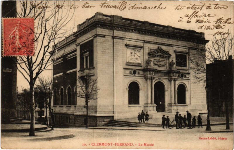 Carte postale ancienne Clermont Ferrand Le'Musee France à Clermont-Ferrand