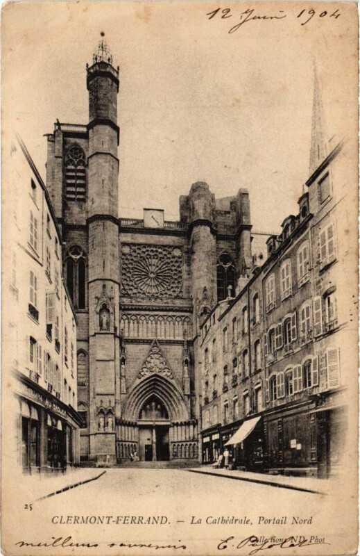 Carte postale ancienne Clermont Ferrand La Cathedrale, Portail Nord France à Clermont-Ferrand