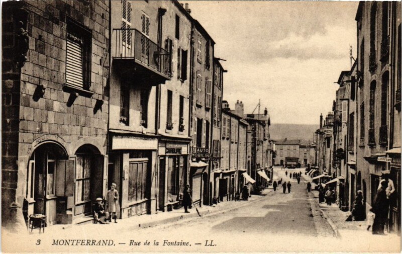 Carte postale ancienne Montferrand Rue de la Fontaine France