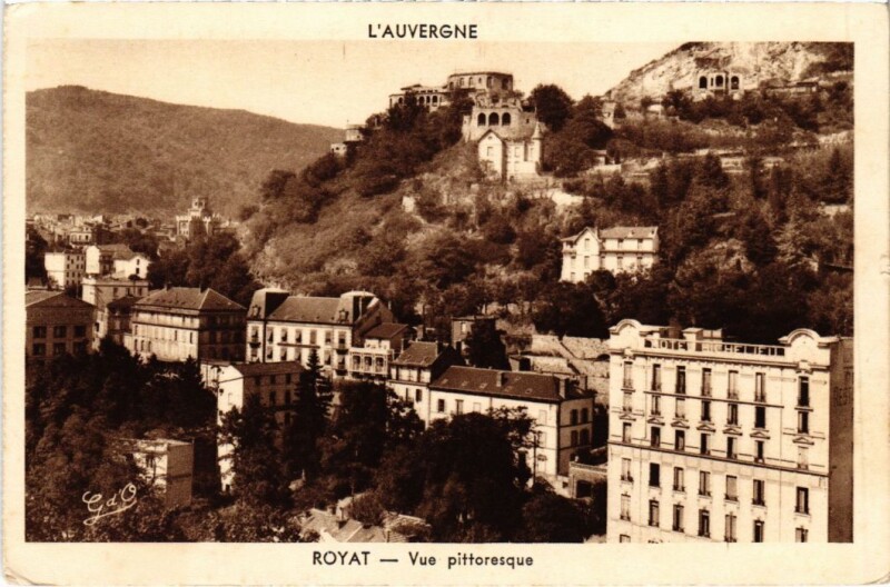 Carte postale ancienne Royat Vue pittoresque France à Royat