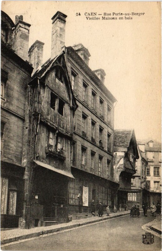 Carte postale ancienne Caen Rue Porte au Berger, Vieilles Maisons France à Maisons