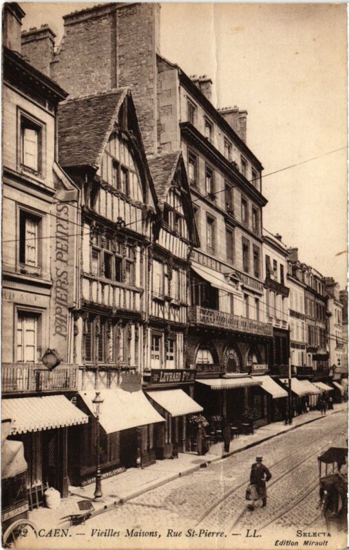 Carte postale ancienne Caen Vieille Maisons, Rue Saint-Pierre France à Maisons