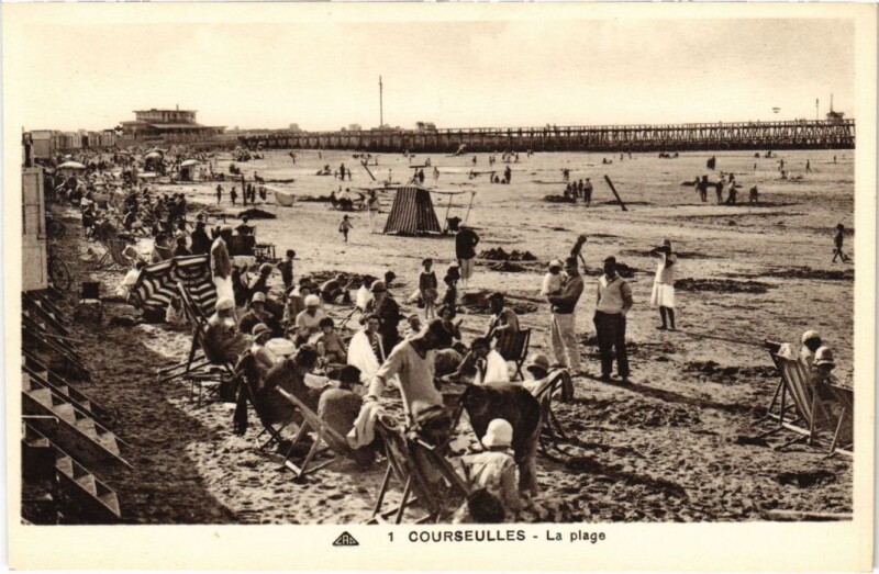 Carte postale ancienne Courseulles La plage France