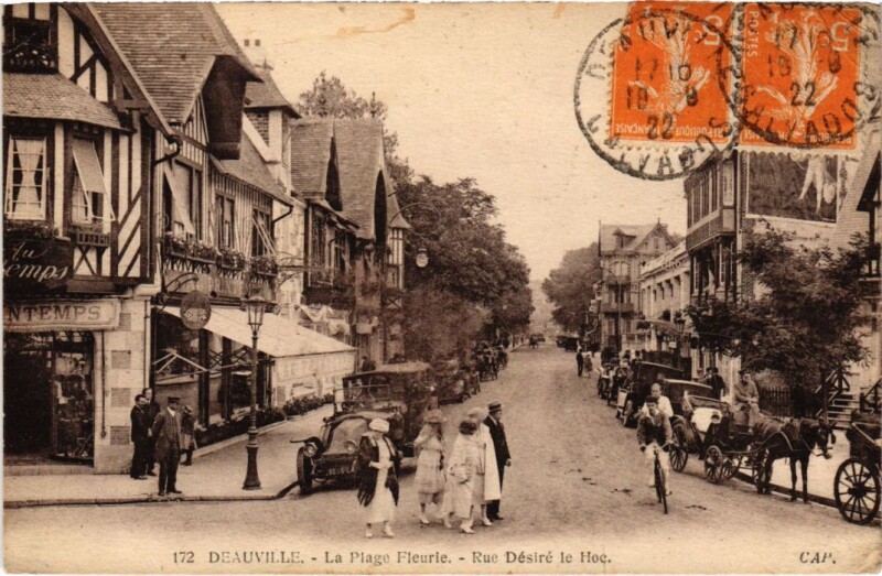 Carte postale ancienne Deauville Rue Desire le Hoc France à Deauville
