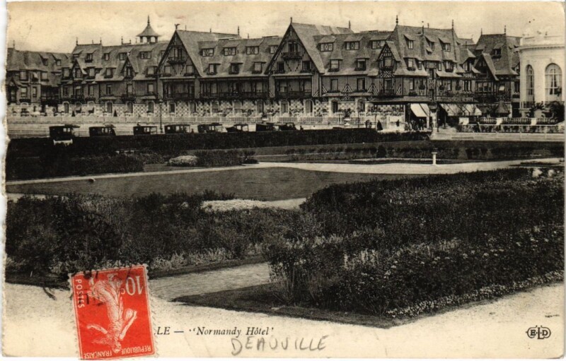 Carte postale ancienne Deauville Le Normandy-Hotel France à Deauville