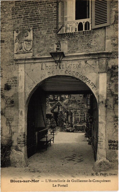 Carte postale ancienne Dives L'Hostellerie Guillaume le Conquerant France