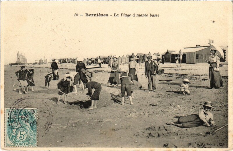 Carte postale ancienne Bernieres La Plage a maree basse France