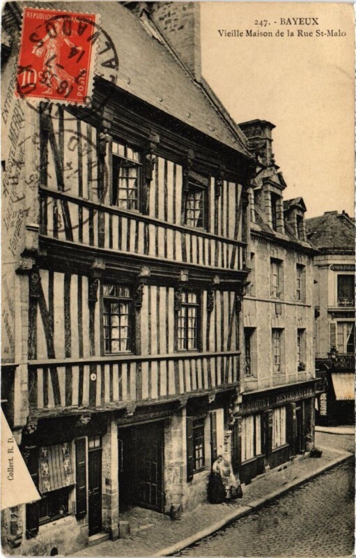 Carte postale ancienne Bayeux Vieille Maison de la Rue Saint-Malo France à Bayeux