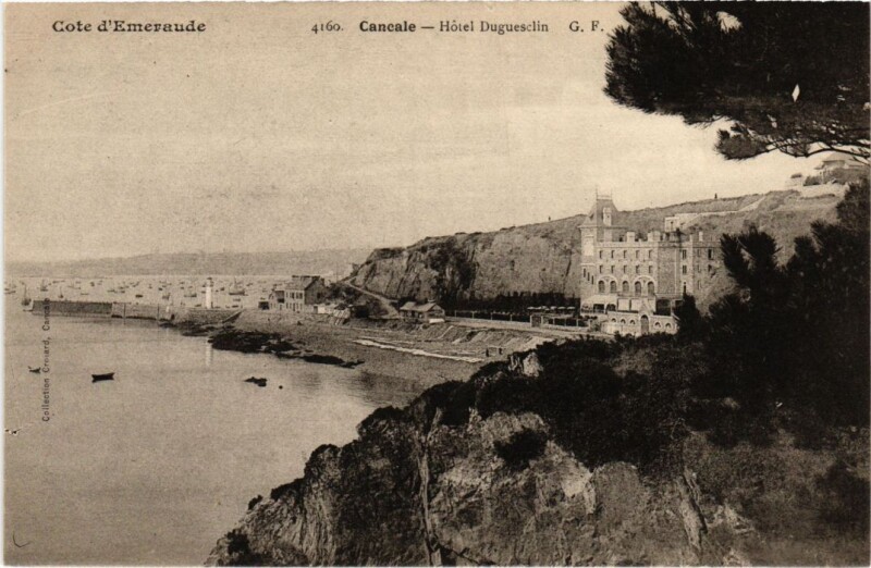 Carte postale ancienne Cancale Hotel Duguesclin