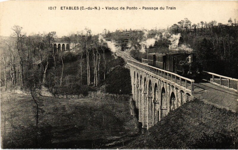 Carte postale ancienne Etables-sur-Mer Viaduc de Ponto - Passage du Train