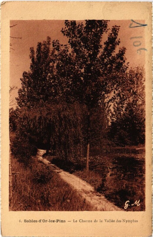 Carte postale ancienne Sables-d'Or-les-Pins Le Charme de la Vallee des Nymphes