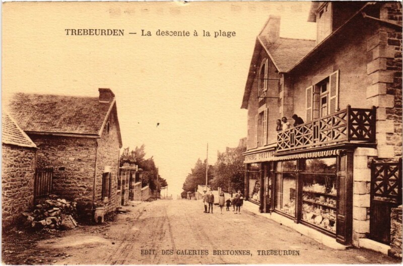 Carte postale ancienne Trebeurden La Descente a la Plage