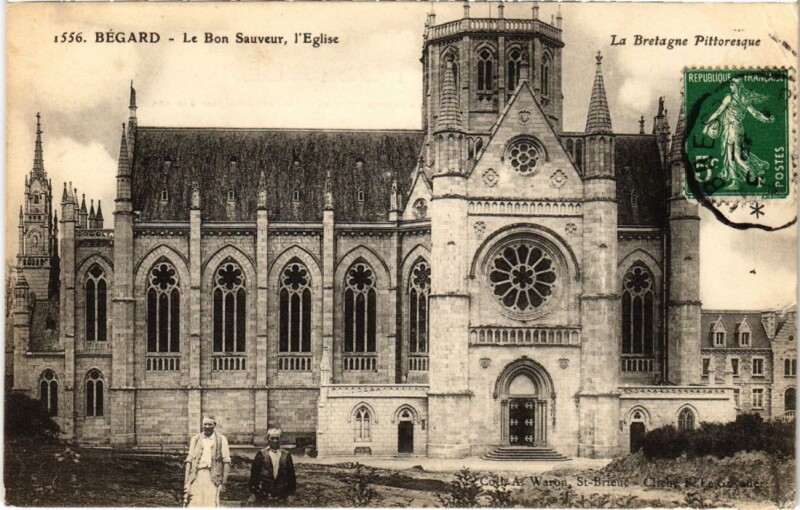 Carte postale ancienne Begard Le Bon Sauveur - L'Eglise
