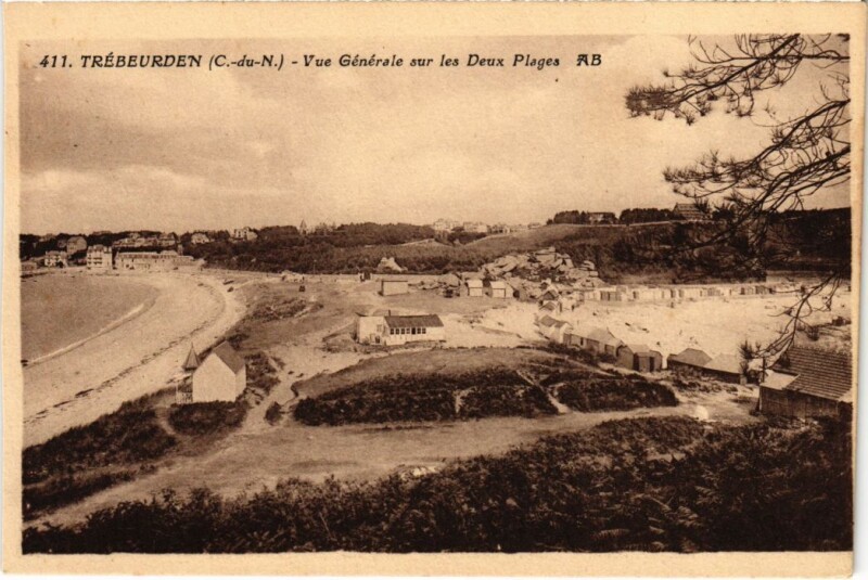 Carte postale ancienne Trebeurden Vue Generale sur les Deux Plages