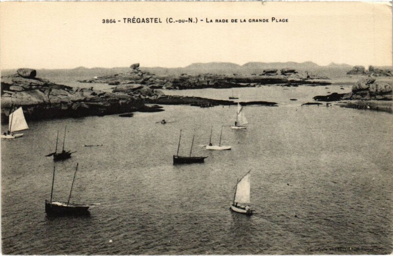 Carte postale ancienne Tregastel La Rade de la Grande Plage