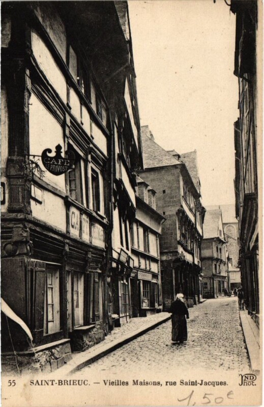 Carte postale ancienne Saint-Brieuc Vieilles Maisons - Rue Saint-Jacques à Saint-Brieuc