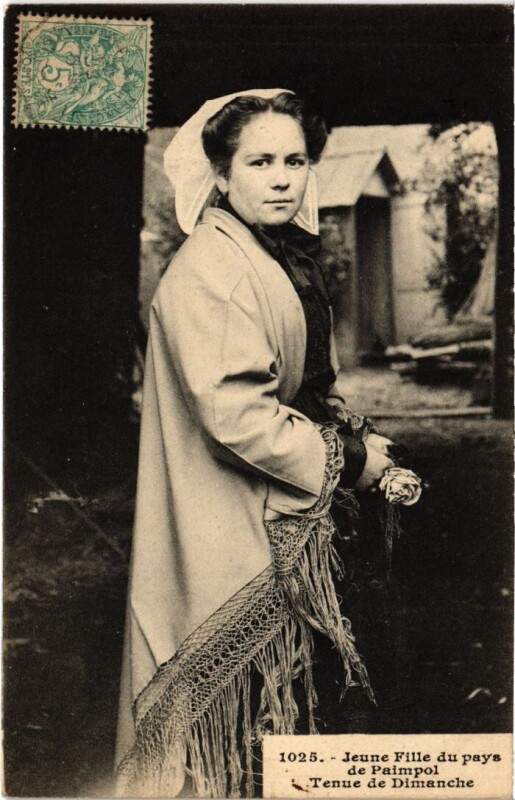 Carte postale ancienne Jeune Fille du Pays de Paimpol - Tenue de Dimanche - Type à Paimpol