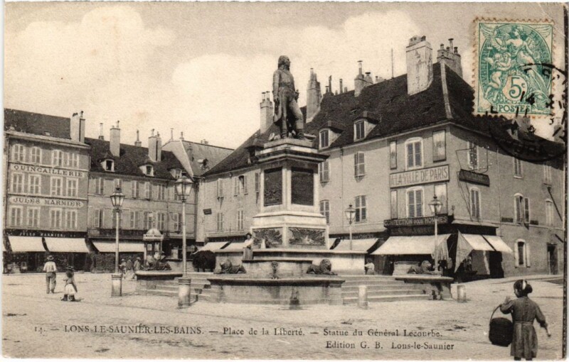 Carte postale ancienne Lons le Saunier Place de la Liberte à Lons-le-Saunier