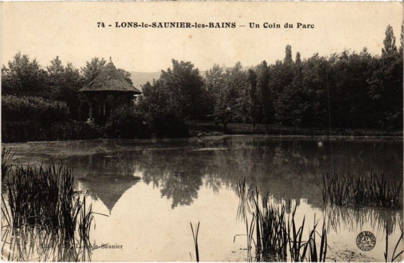 Carte postale ancienne Lons le Saunier un coin du Parc à Lons-le-Saunier