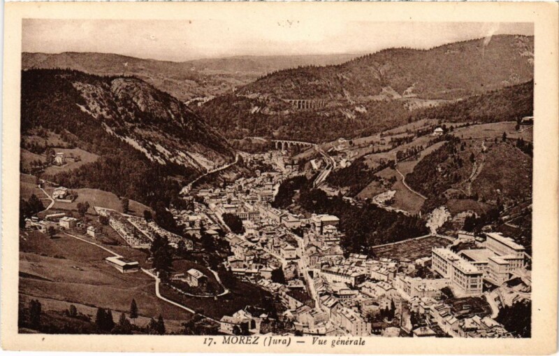 Carte postale ancienne Morez vue generale