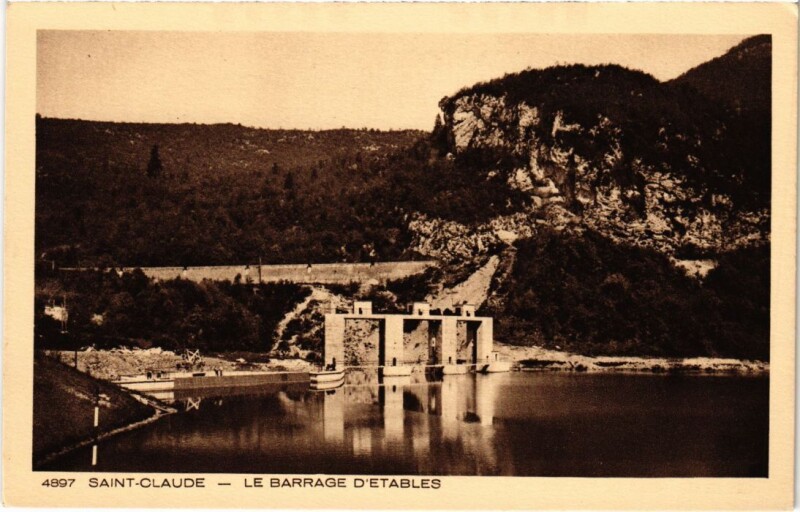 Carte postale ancienne Saint Claude Le Barrage d'etables à Saint-Claude