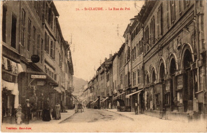 Carte postale ancienne Saint Claude Rue du Pre à Saint-Claude
